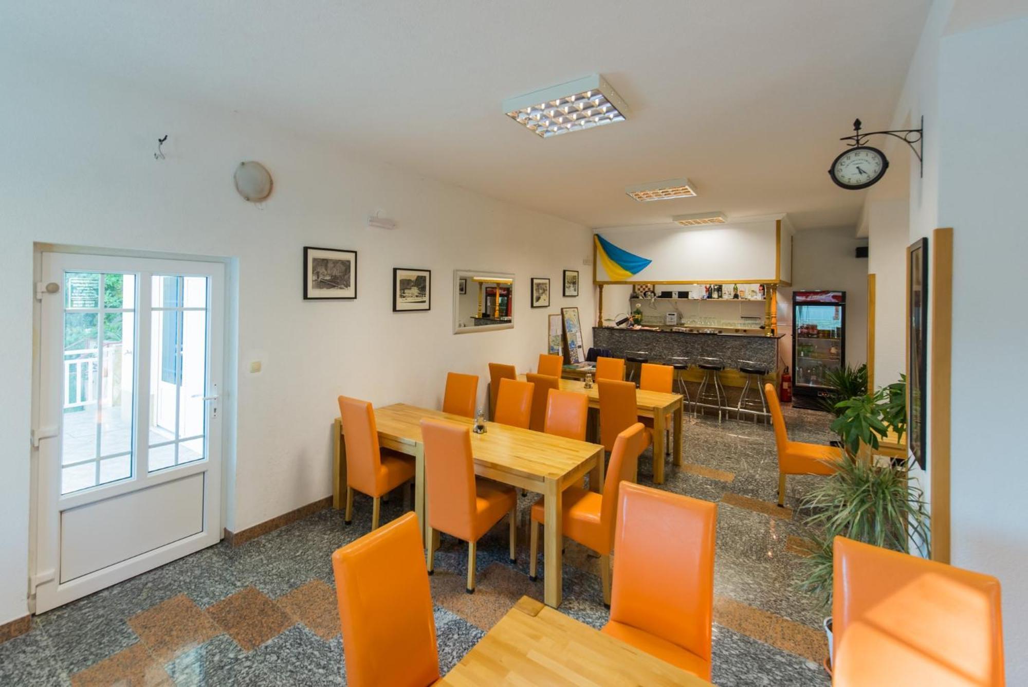 Bed And Breakfast Pero 3 Min Walk To The Beach Lokva Rogoznica Exteriör bild