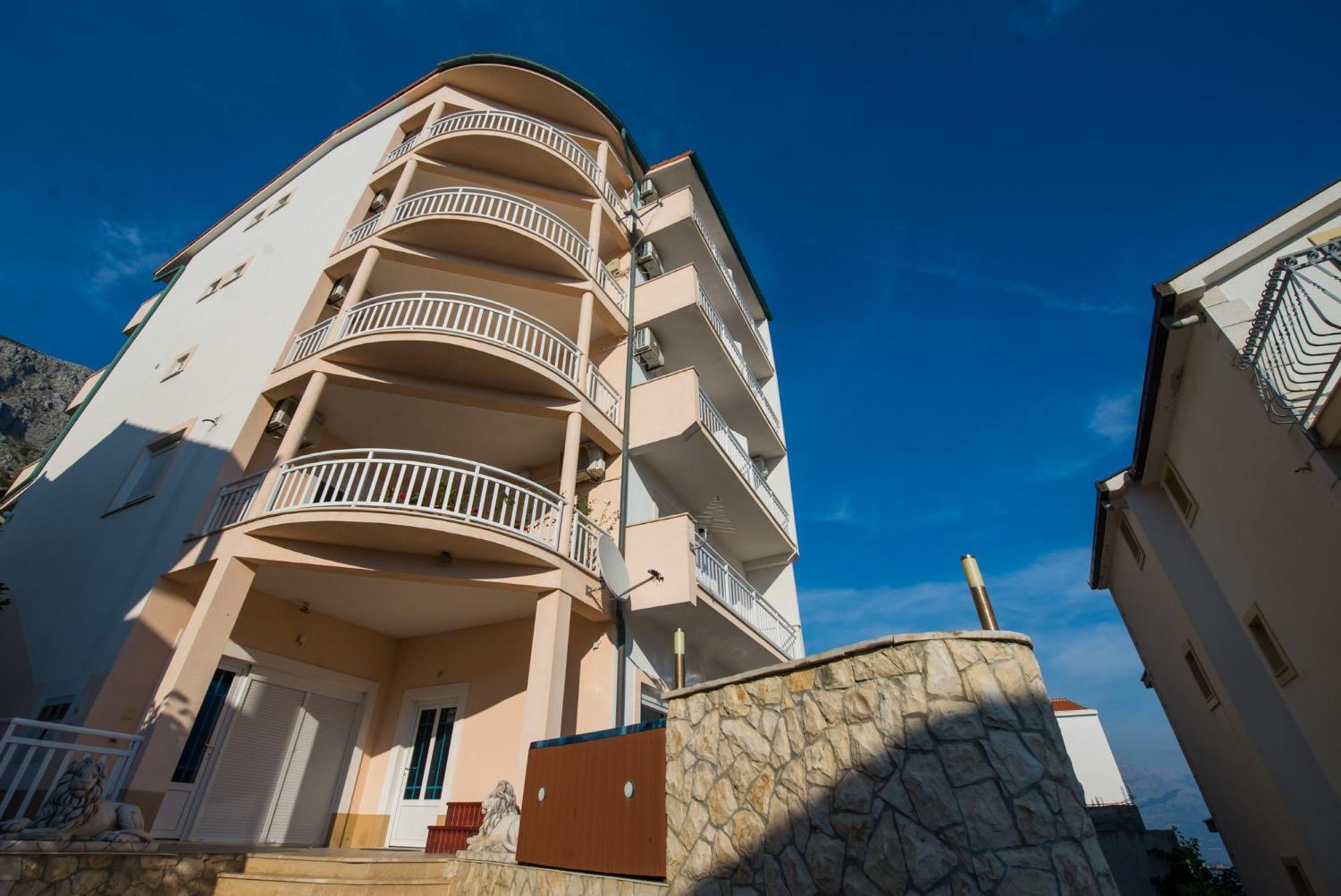 Bed And Breakfast Pero 3 Min Walk To The Beach Lokva Rogoznica Exteriör bild
